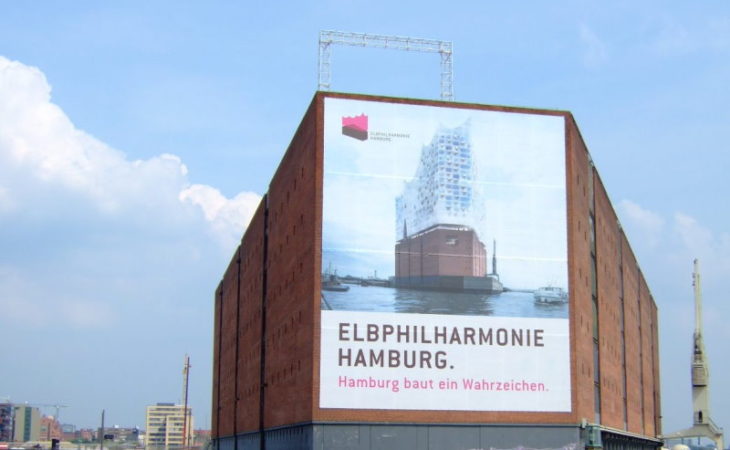 Pinnebergs Elbphilharmonie in der Friedrich-Ebert-StraÃŸe