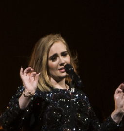 Adele, Elton John und der Kommerz, Carlys Geheimnis