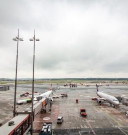Flughafen Hamburg: Chaos an der Grenzkontrolle